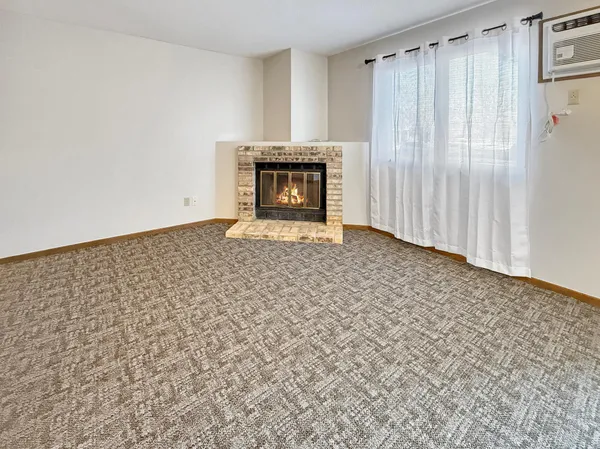 $175,000 | 7624 157th Street West, Unit 104, Apple Valley, MN 55124