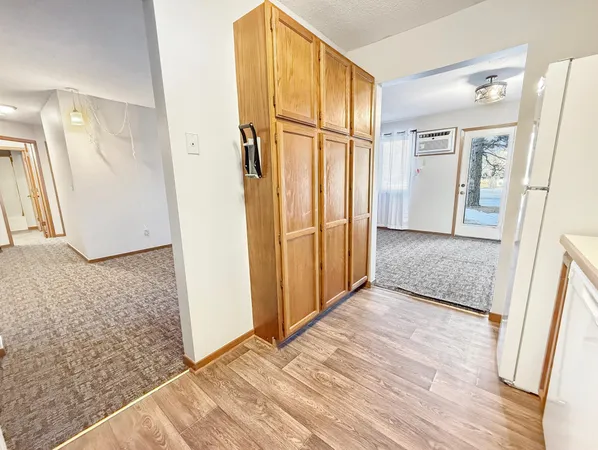 $175,000 | 7624 157th Street West, Unit 104, Apple Valley, MN 55124