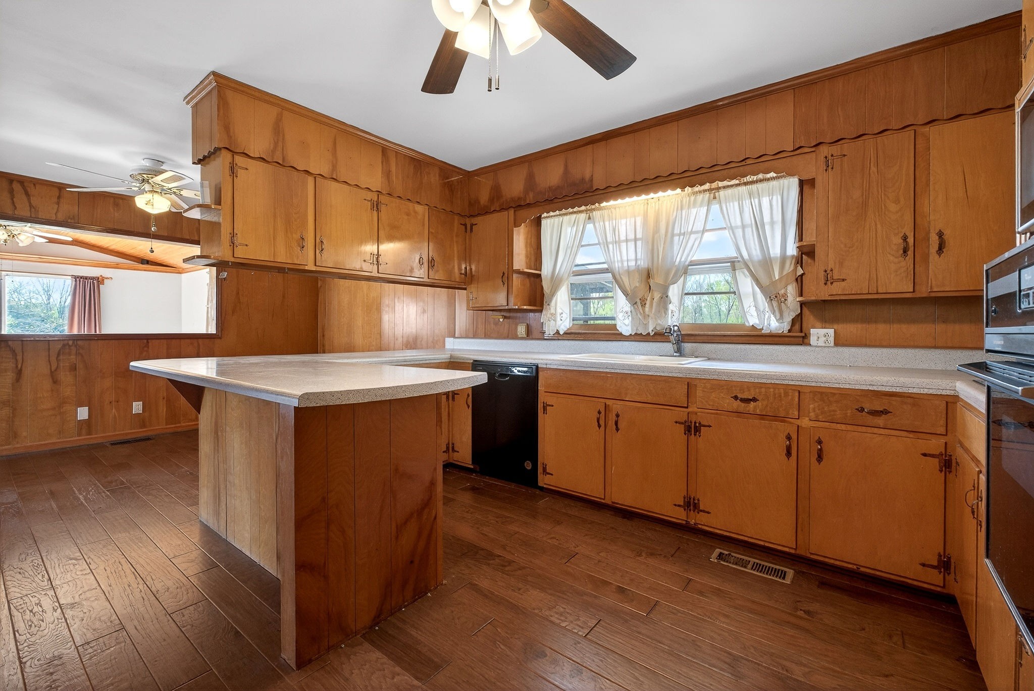 463 Franks Ferry Road Sparta, TN 38583 - Photo 6 of 53