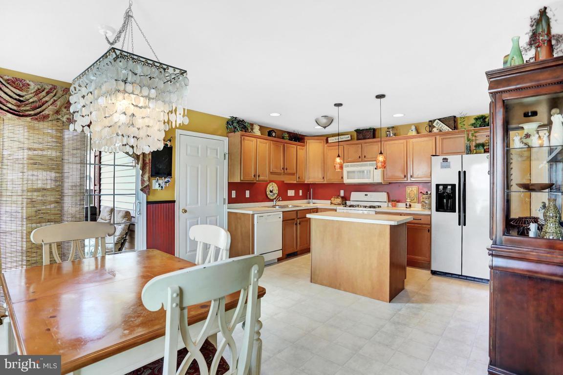 625 Creekside Lane Lititz, PA 17543 - Photo 8 of 20