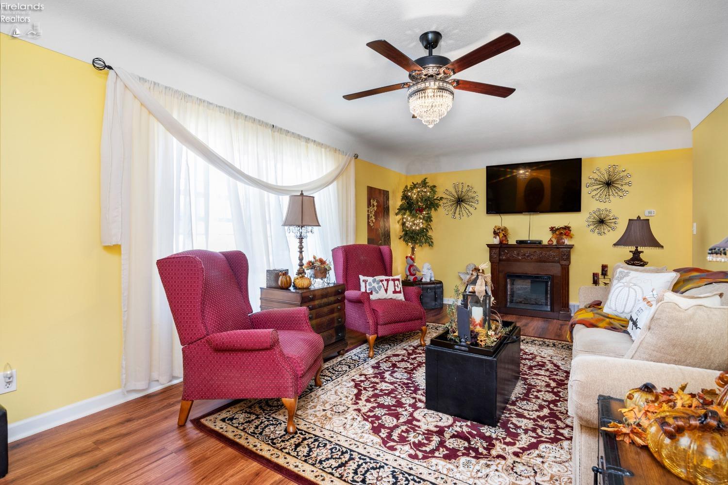 1737 Morrison Road Fremont, OH 43420 - Photo 3 of 26 Gallery Image 3