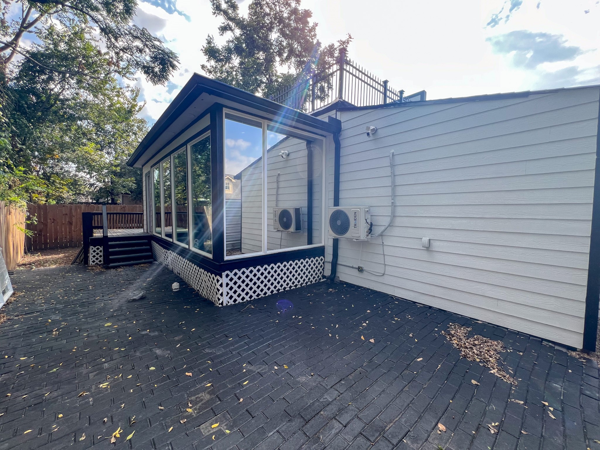 4605 Orange Street Houston, TX 77020 - Photo 6 of 28 a view of a house with a yard