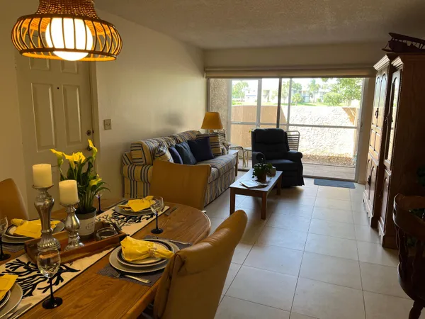 $1,750 | 1533 Southeast Royal Green Circle, Port St. Lucie, FL 34952