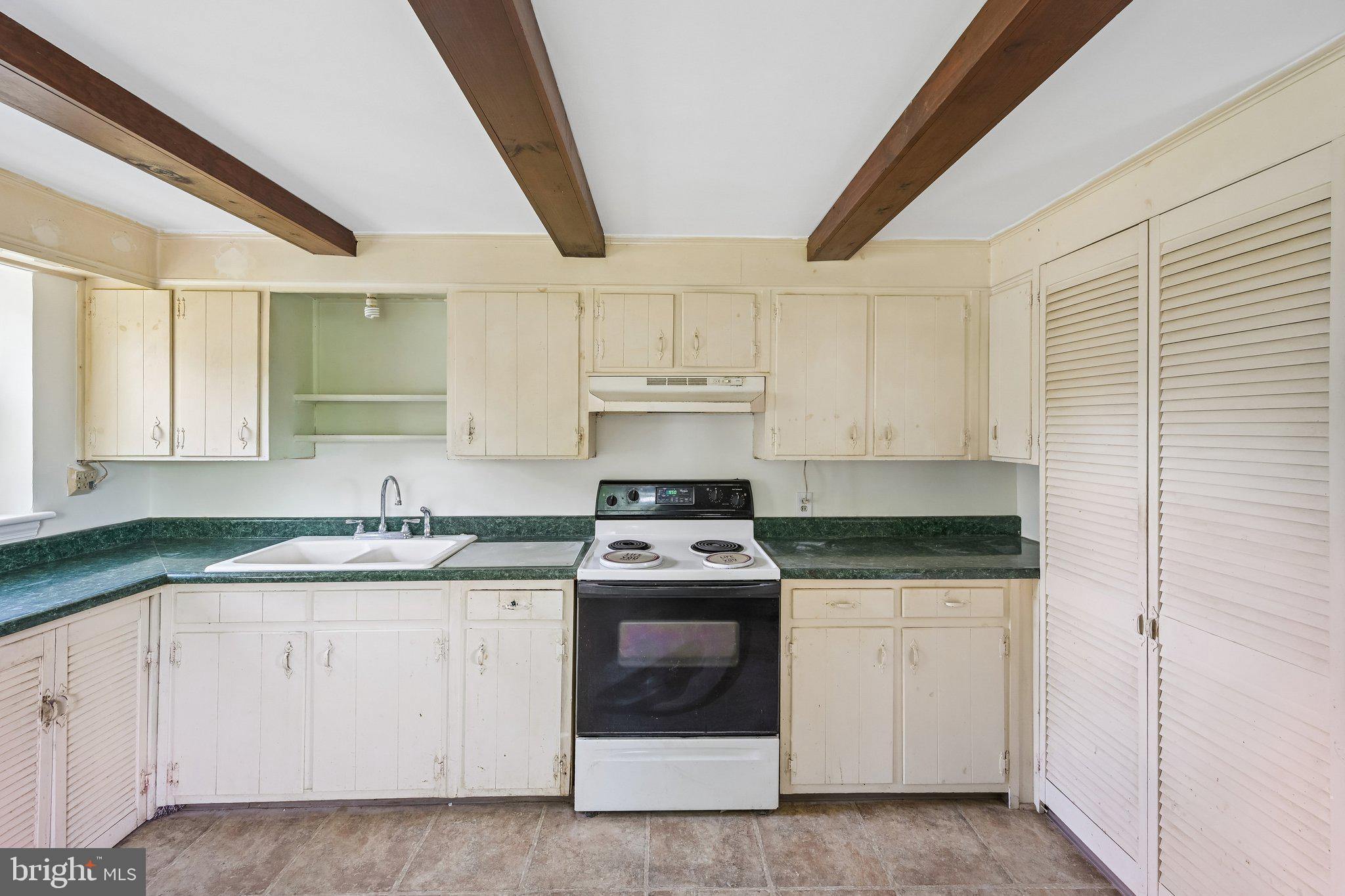 605 Venture Road Hockessin, DE 19707 - Photo 21 of 66 Kitchen