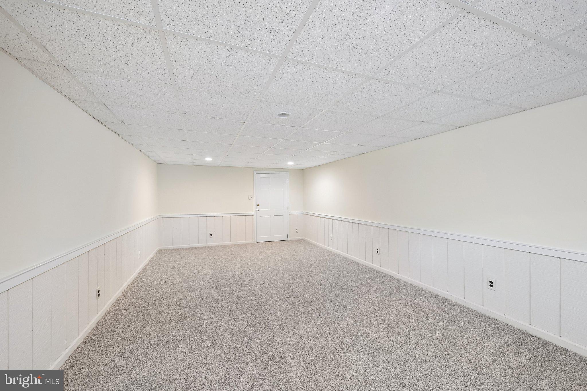 605 Venture Road Hockessin, DE 19707 - Photo 30 of 66 Lower level family room