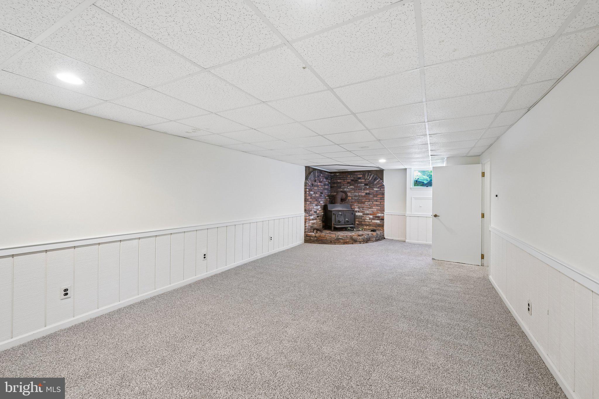 605 Venture Road Hockessin, DE 19707 - Photo 34 of 66 Family Room