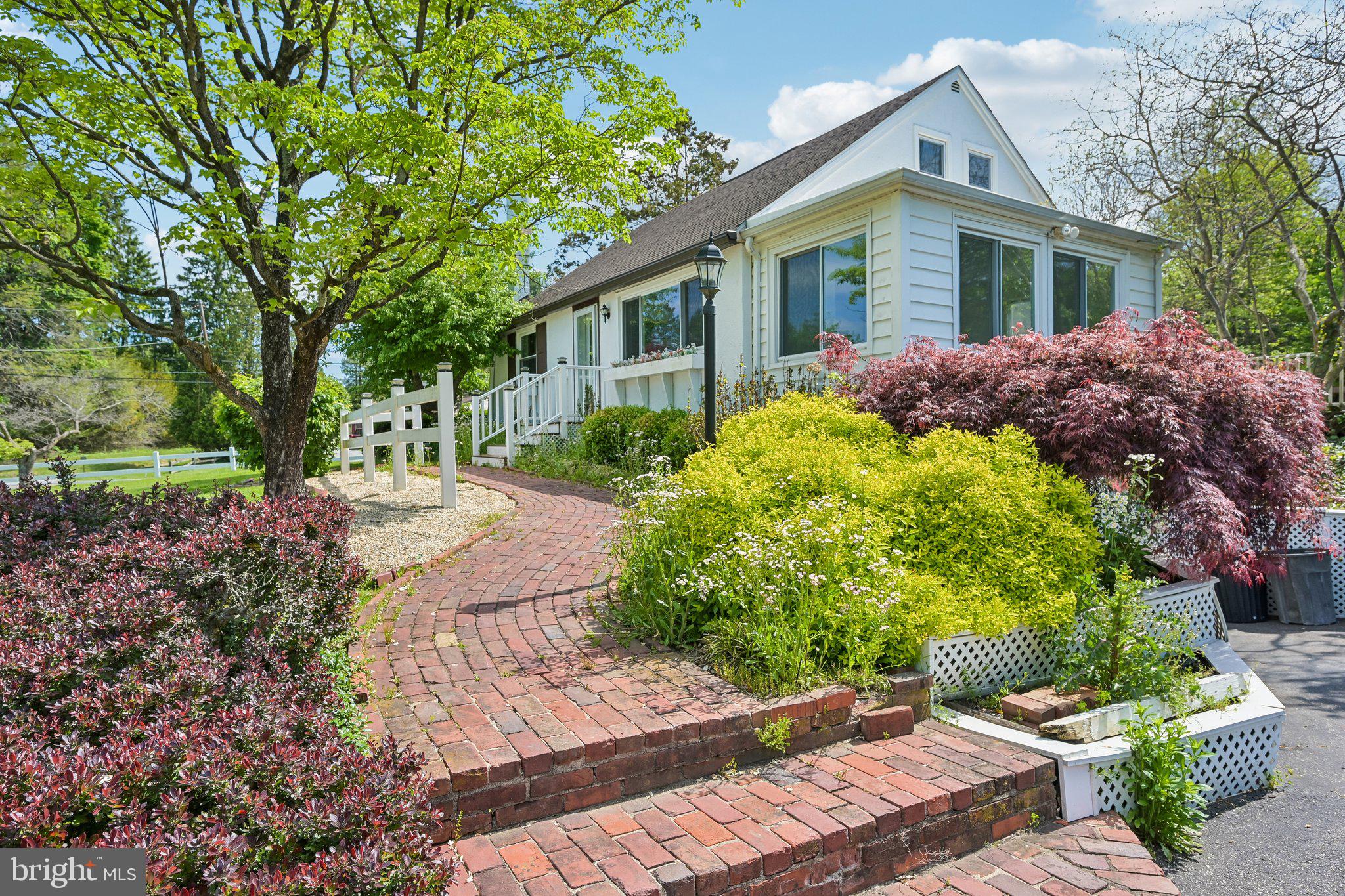 605 Venture Road Hockessin, DE 19707 - Photo 8 of 66 Brick walkway