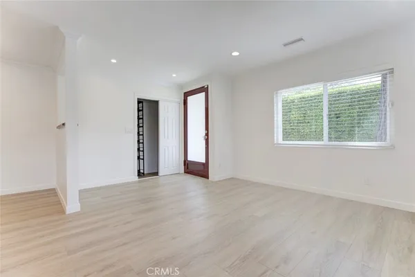 $5,500 | 247 North Oak Avenue, Pasadena, CA 91107