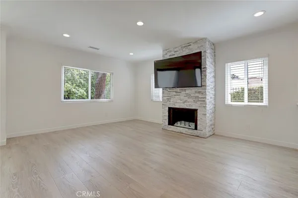 $5,500 | 247 North Oak Avenue, Pasadena, CA 91107