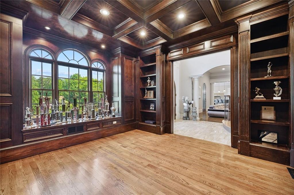 11140 W Road Roswell, GA 30075 - Photo 11 of 72