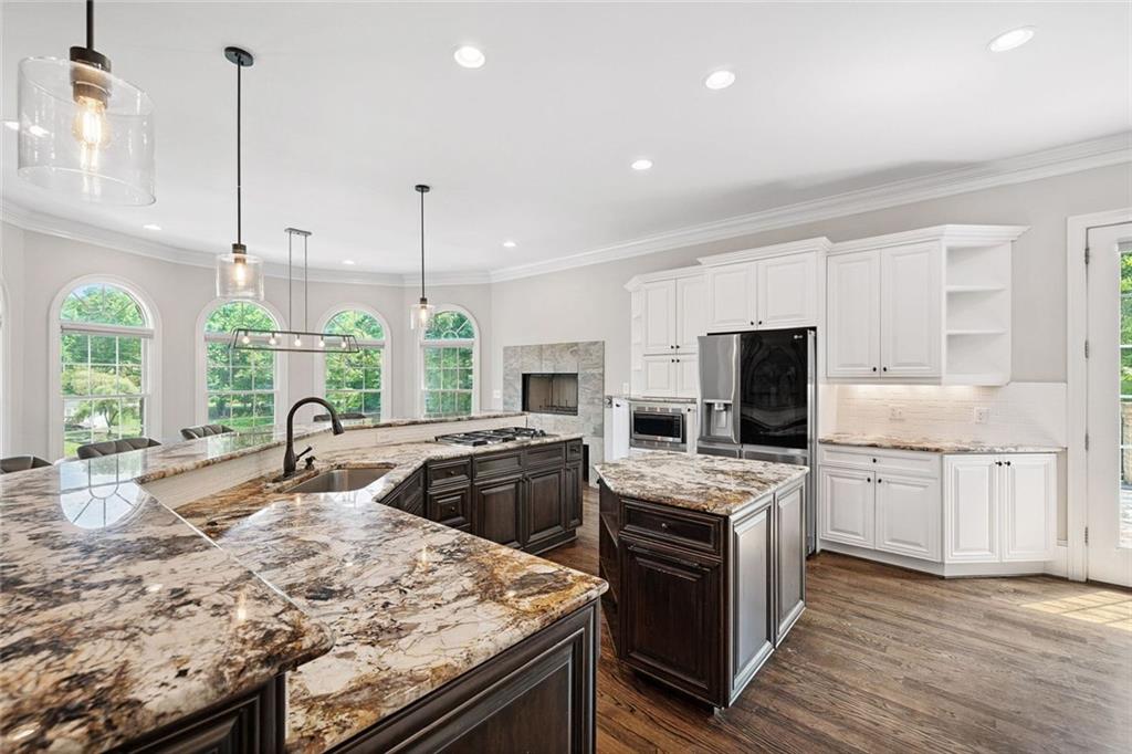 11140 W Road Roswell, GA 30075 - Photo 15 of 72