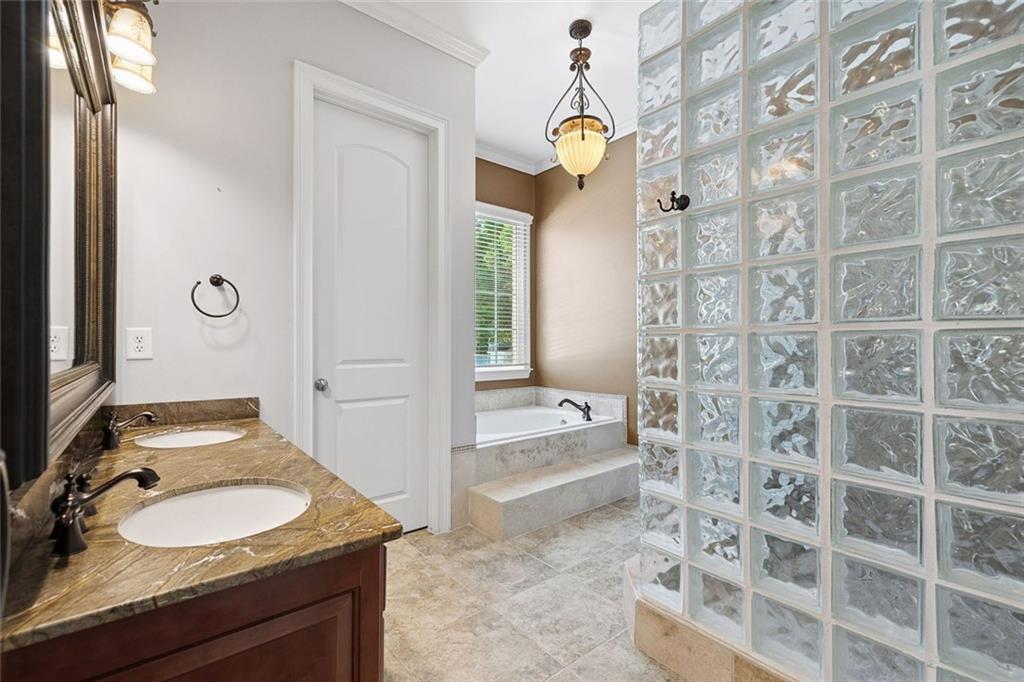 11140 W Road Roswell, GA 30075 - Photo 24 of 72