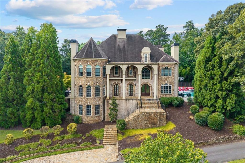 11140 W Road Roswell, GA 30075 - Photo 5 of 72