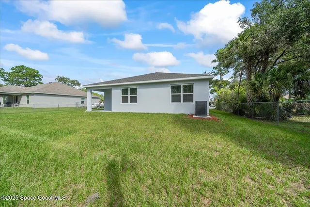 $2,100 | 566 Rembrandt Street Southeast, Palm Bay, FL 32909