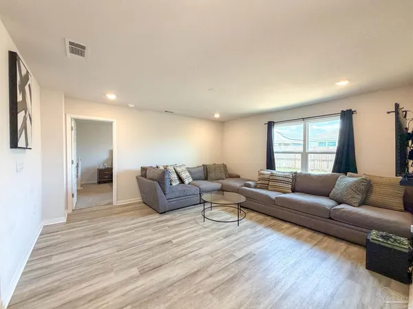$2,100 | 4382 Redbay Court, Pace, FL 32571