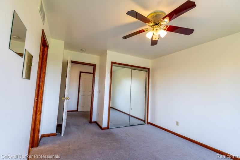 11171 Lapeer Road Davison, MI 48423 - Photo 26 of 42