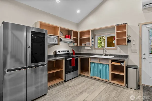 $425,000 | 132 North Kokanee Cove Way, Hoodsport, WA 98548