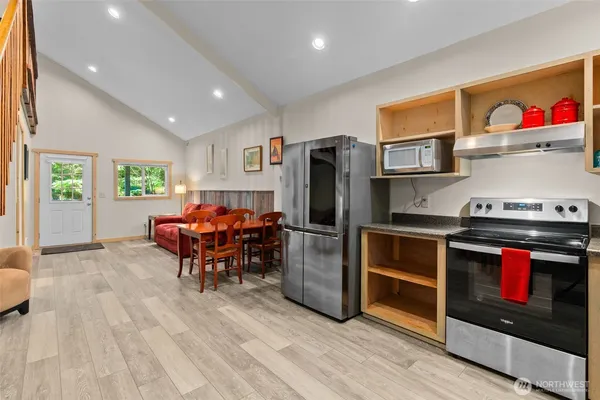 $425,000 | 132 North Kokanee Cove Way, Hoodsport, WA 98548