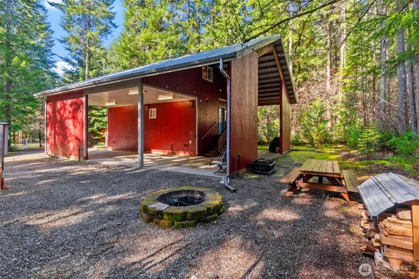 $425,000 | 132 North Kokanee Cove Way, Hoodsport, WA 98548