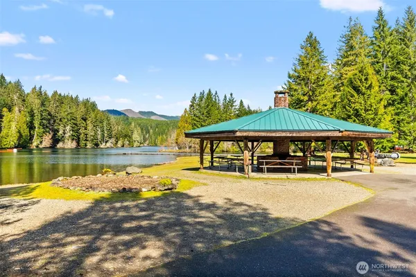 $425,000 | 132 North Kokanee Cove Way, Hoodsport, WA 98548