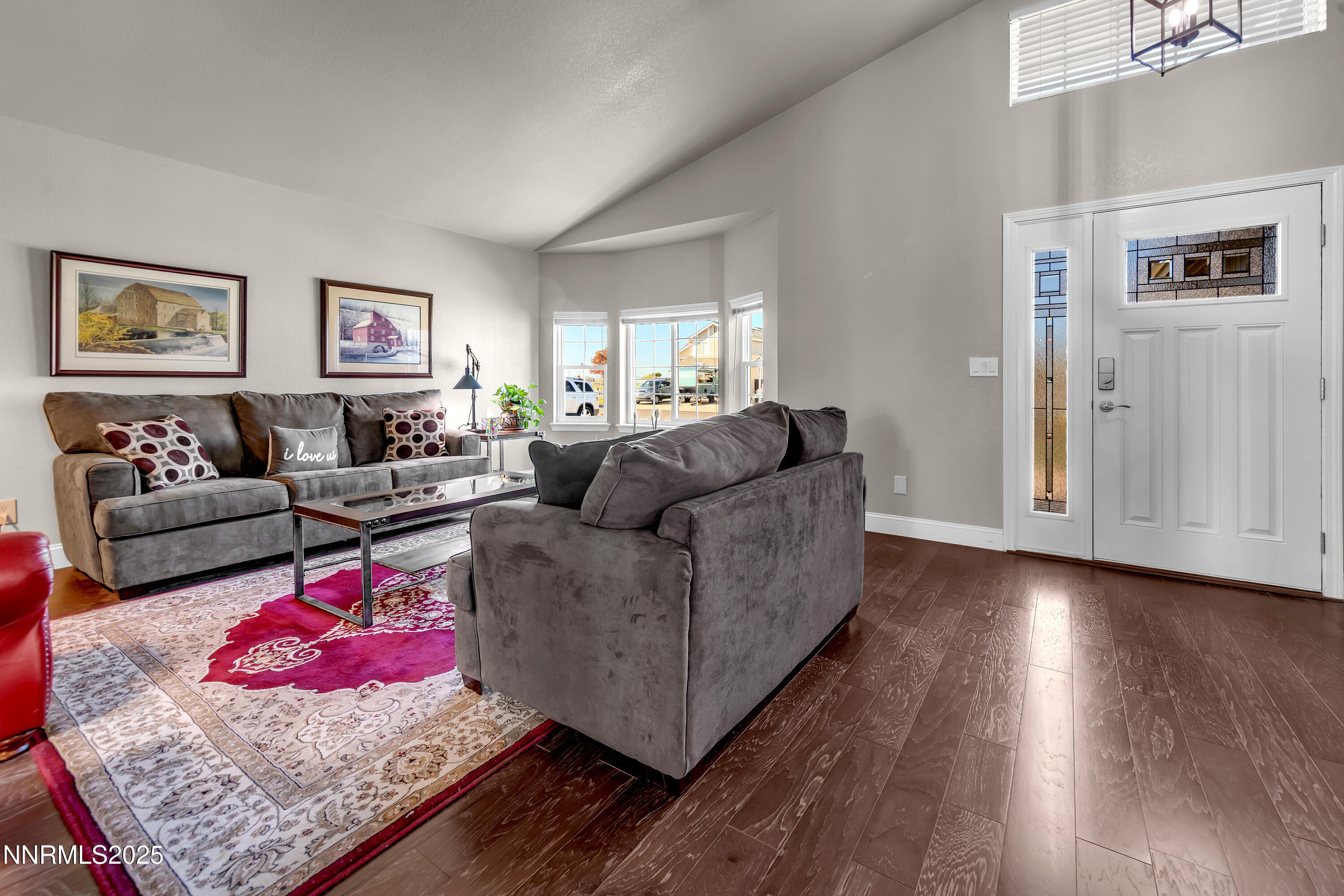 1077 Deena Way Fallon, NV 89406 - Photo 6 of 38 a living room with furniture and wooden floor