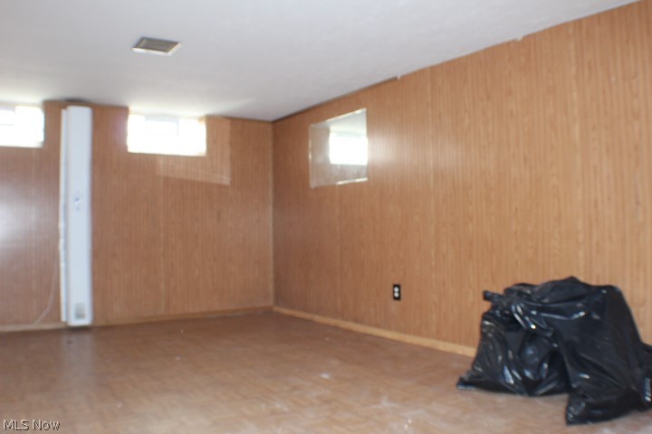4898 Fairlawn Road Cleveland, OH 44124 - Photo 25 of 33 Even more space to enjoy in the rec room!