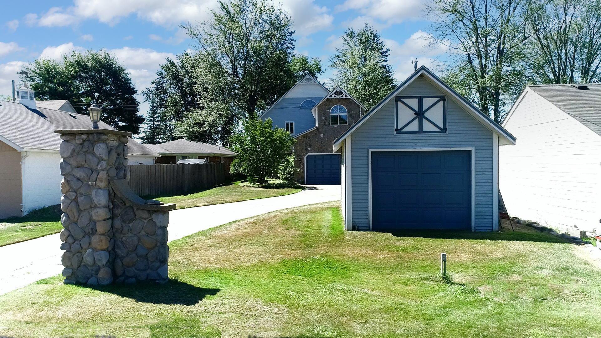 4577 Pointe Tremble Road Algonac, MI 48001 - Photo 14 of 60 50084782-13.JPG