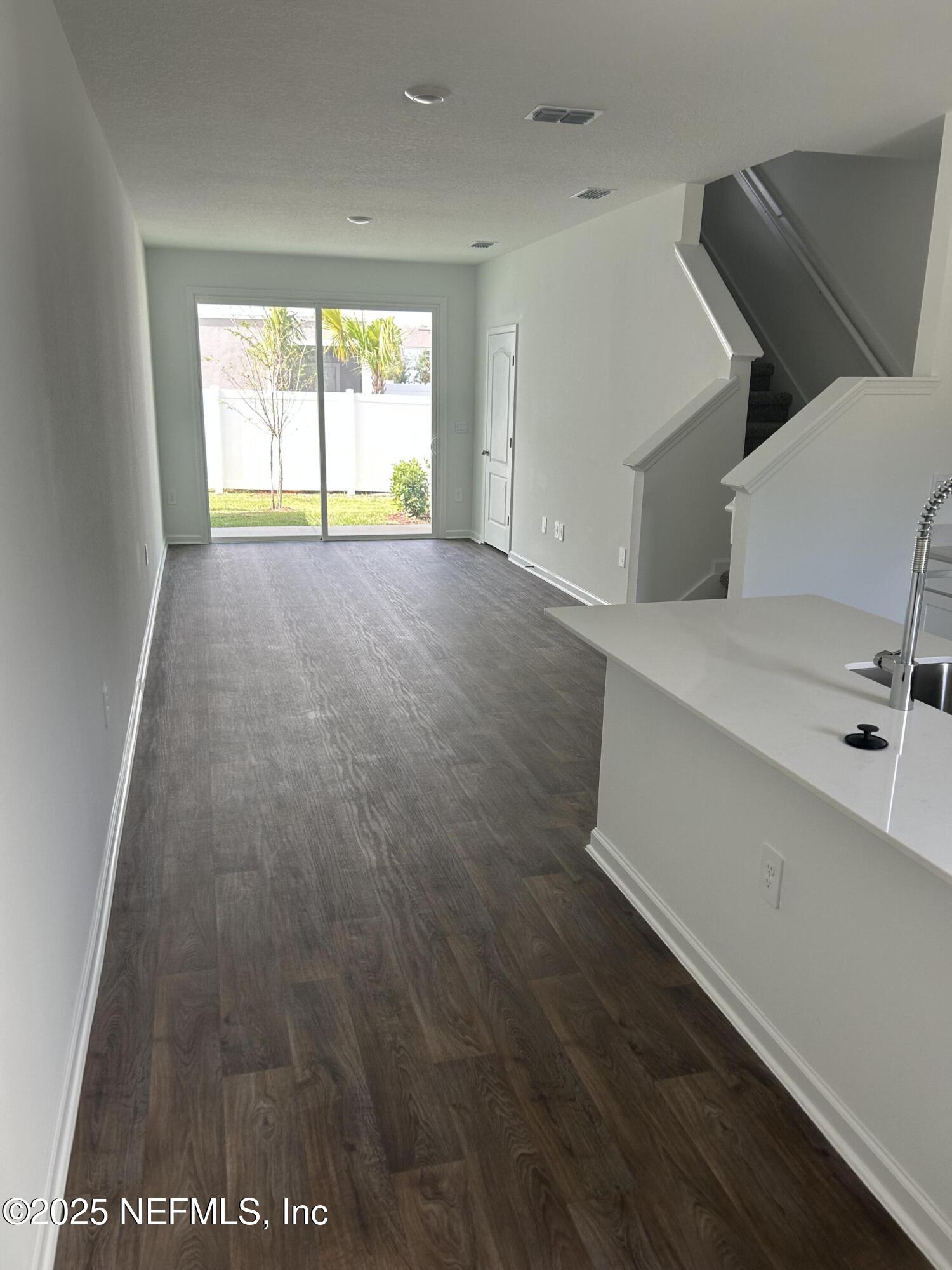 184 Palmetto Rdg Road St. Augustine, FL 32095 - Photo 7 of 39 great room