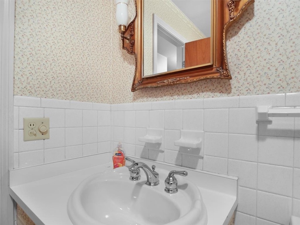 12 Old Post Road Perinton, NY 14450 - Photo 20 of 49 Gallery Image 20
