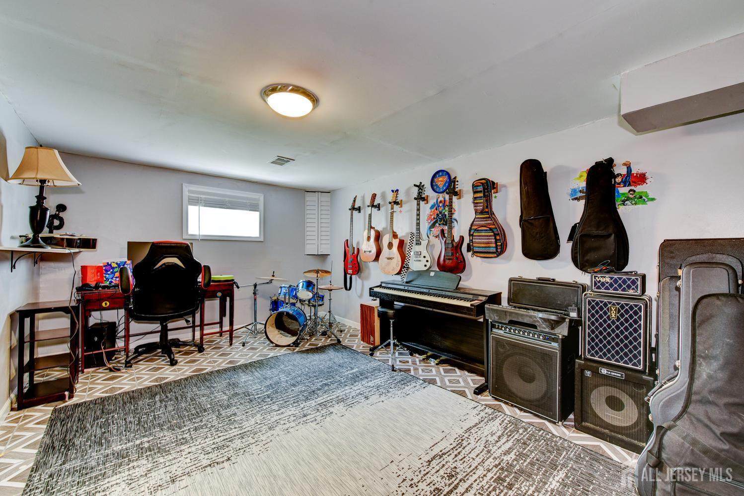 17 Sand Road Milltown, NJ 08850 - Photo 31 of 36