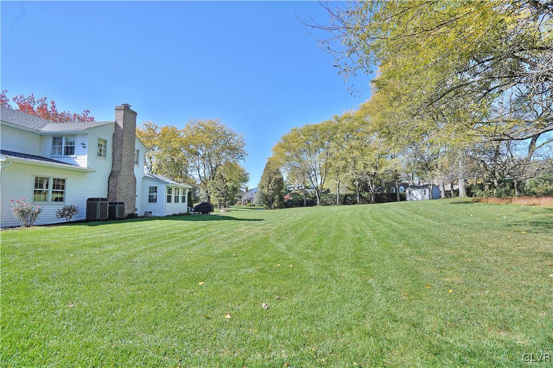 4171 Ravenswood Road Allentown, PA 18103 - Photo 36 of 39 Gallery Image 36