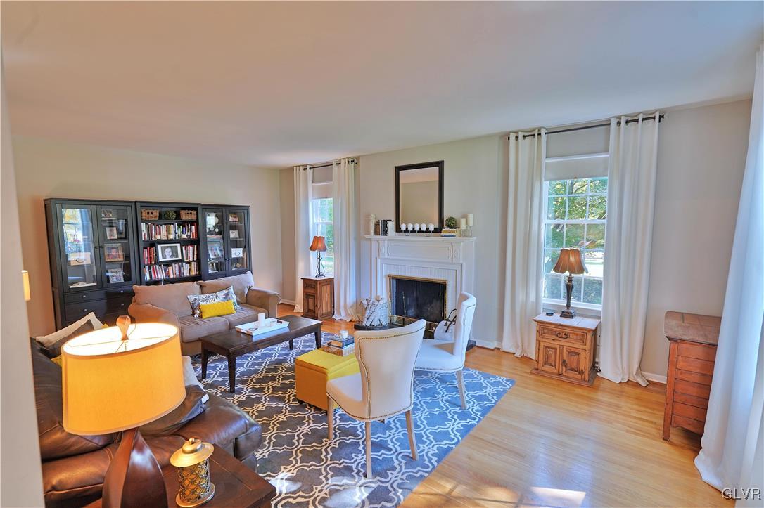 4171 Ravenswood Road Allentown, PA 18103 - Photo 5 of 39 Gallery Image 5