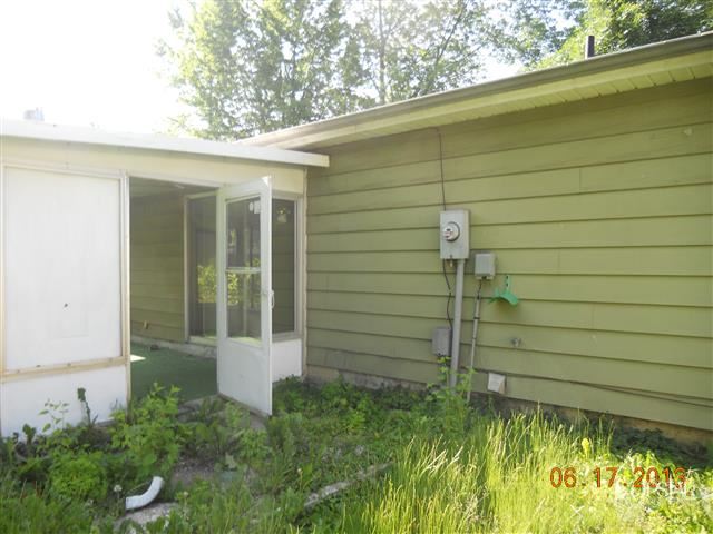113 North Ivy Lane Butler, IN 46721 - Photo 5 of 9 Gallery Image 5