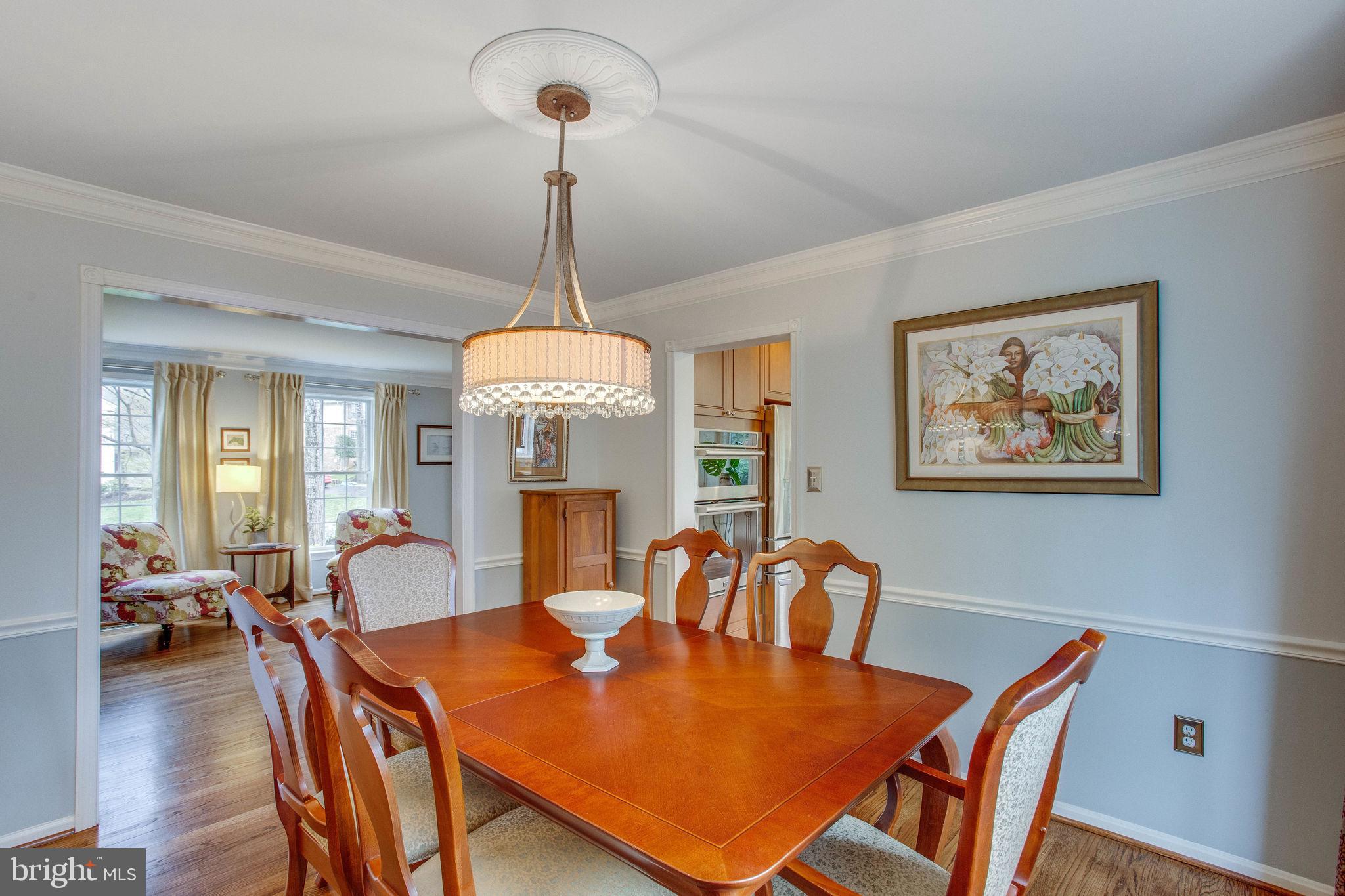 9027 Edgepark Road Vienna, VA 22182 - Photo 26 of 77 Gallery Image 26