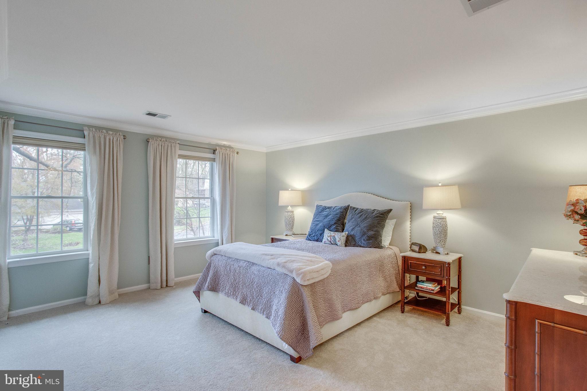 9027 Edgepark Road Vienna, VA 22182 - Photo 30 of 77 Spacious master bedroom!