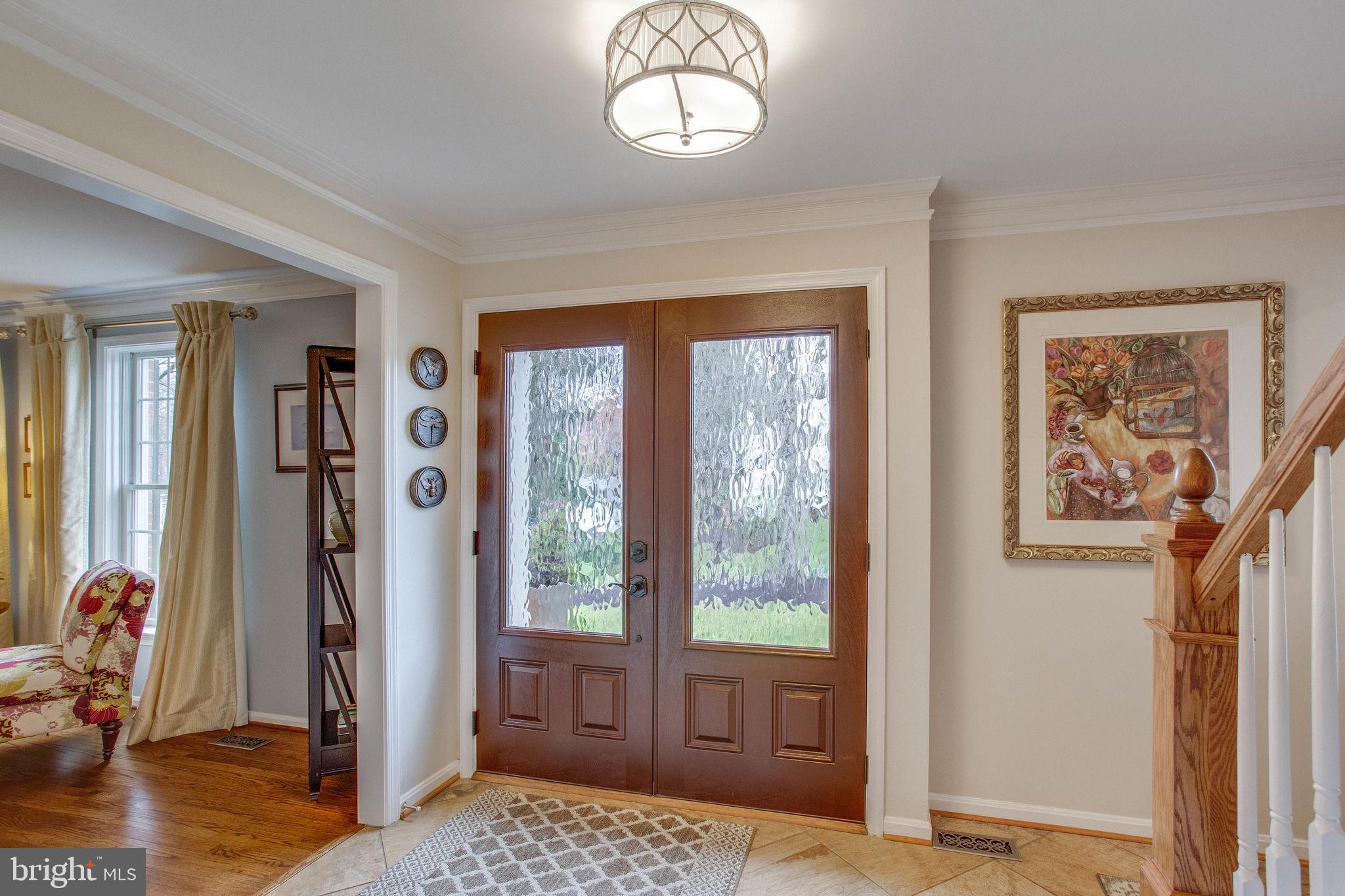 9027 Edgepark Road Vienna, VA 22182 - Photo 5 of 77 Stunning foyer welcomes you!