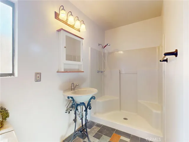 $1,012,000 | 1240 Marion Drive, Glendale, CA 91205