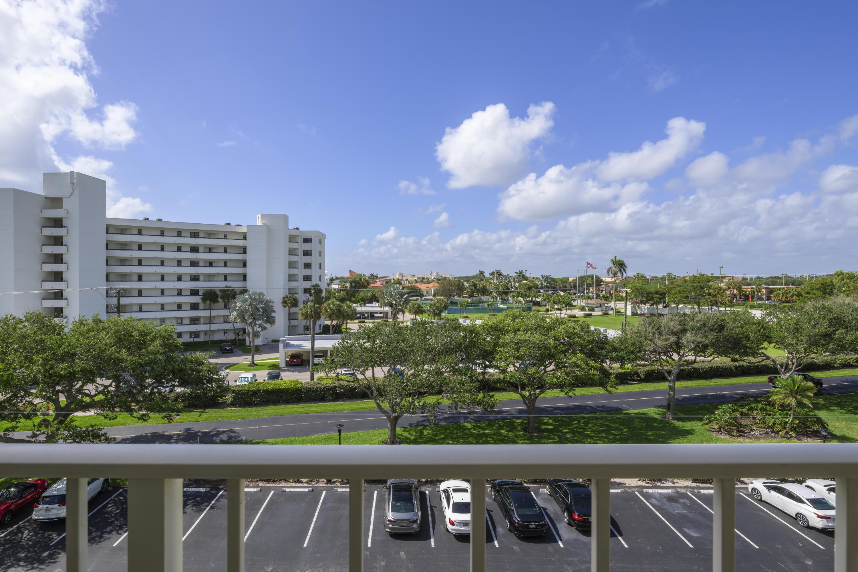 200 Intracoastal Place, Unit 507 Jupiter, FL 33469 - Photo 29 of 31 Slide 29