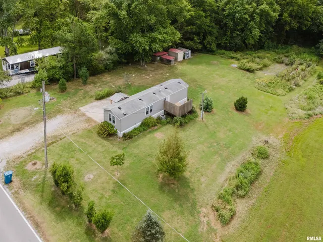 $90,000 | 405 West Vermont Street, Carterville, IL 62918