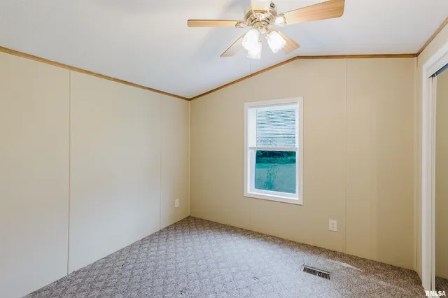 $90,000 | 405 West Vermont Street, Carterville, IL 62918