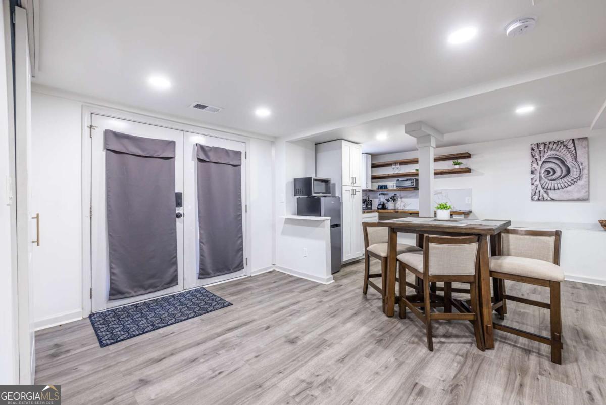 1122 Elaine Drive, Unit B Forest Park, GA 30297 - Photo 13 of 37