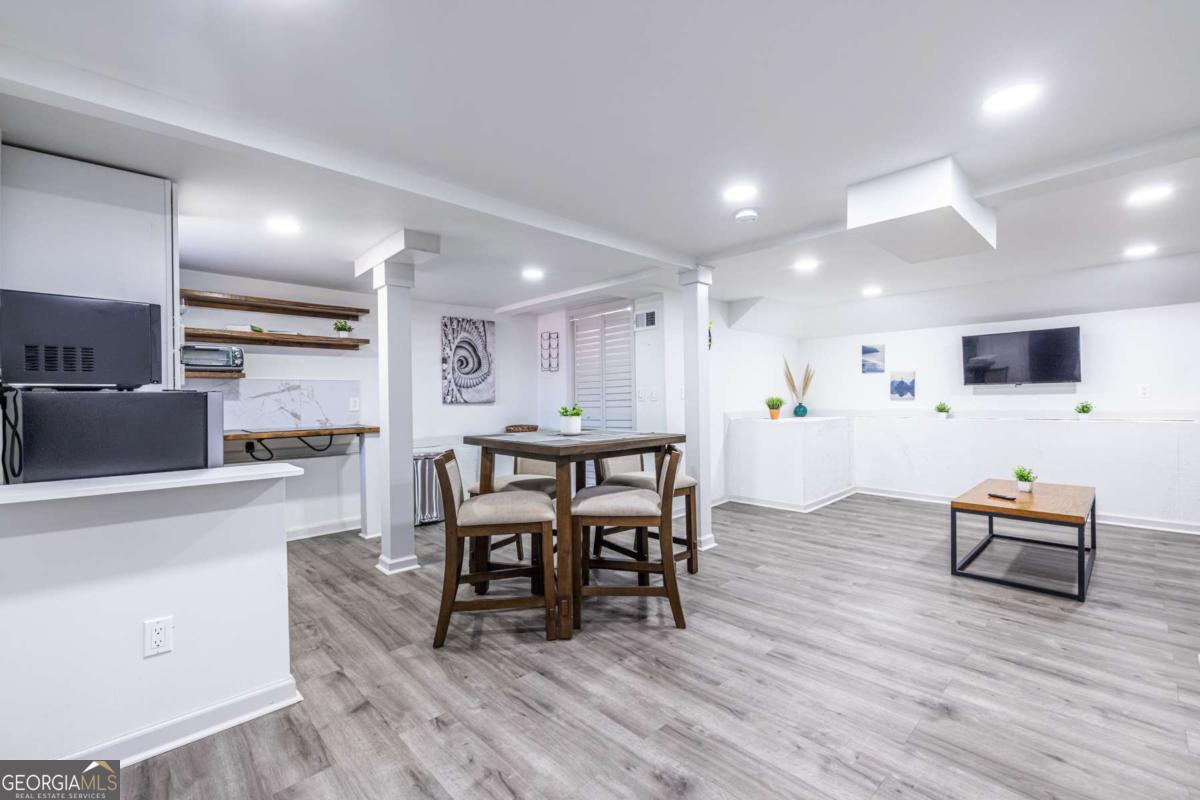 1122 Elaine Drive, Unit B Forest Park, GA 30297 - Photo 15 of 37