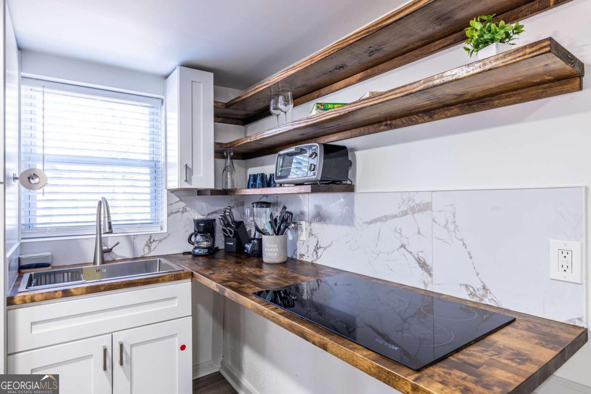 1122 Elaine Drive, Unit B Forest Park, GA 30297 - Photo 17 of 37