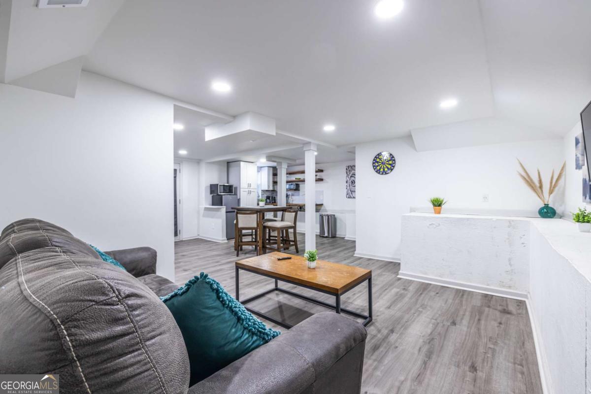 1122 Elaine Drive, Unit B Forest Park, GA 30297 - Photo 8 of 37