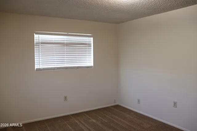 $1,400 | 517 Phillip Drive, Sierra Vista, AZ 85635