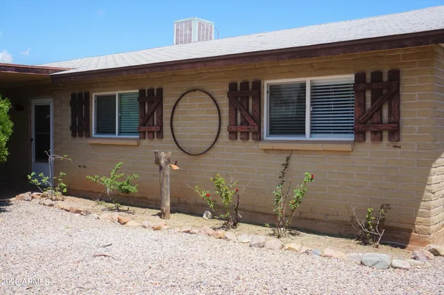 $1,400 | 517 Phillip Drive, Sierra Vista, AZ 85635