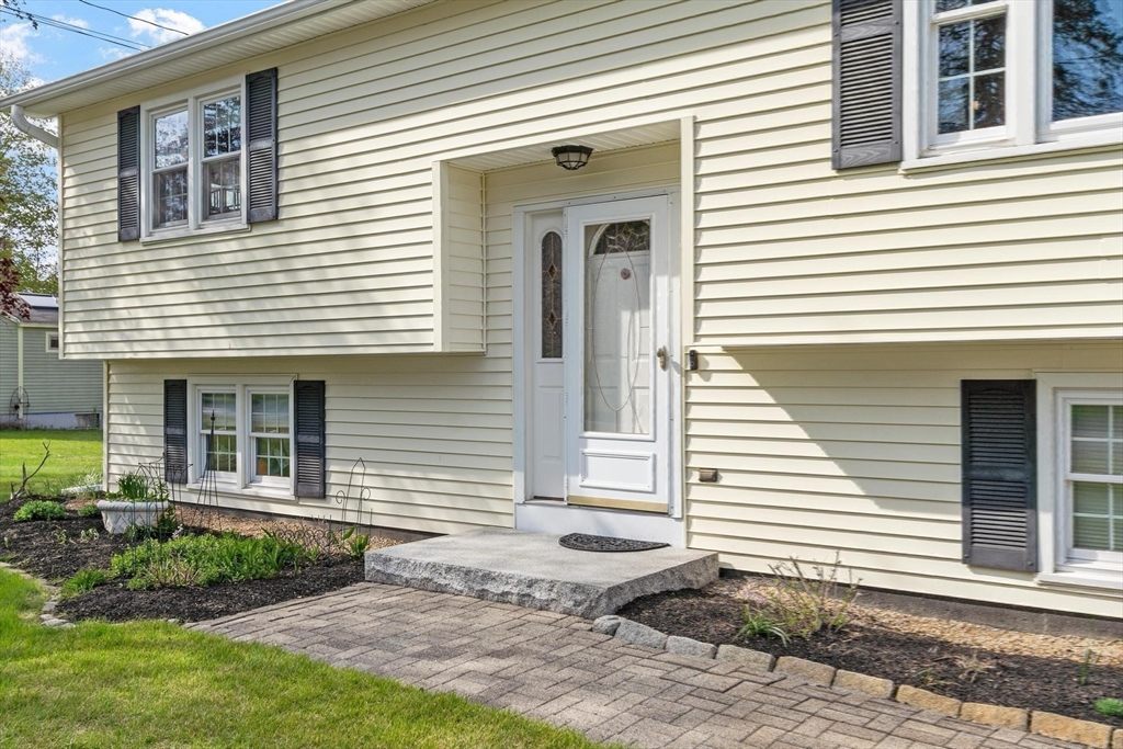13 Groton-Shirley Road Ayer, MA 01432 - Photo 4 of 42