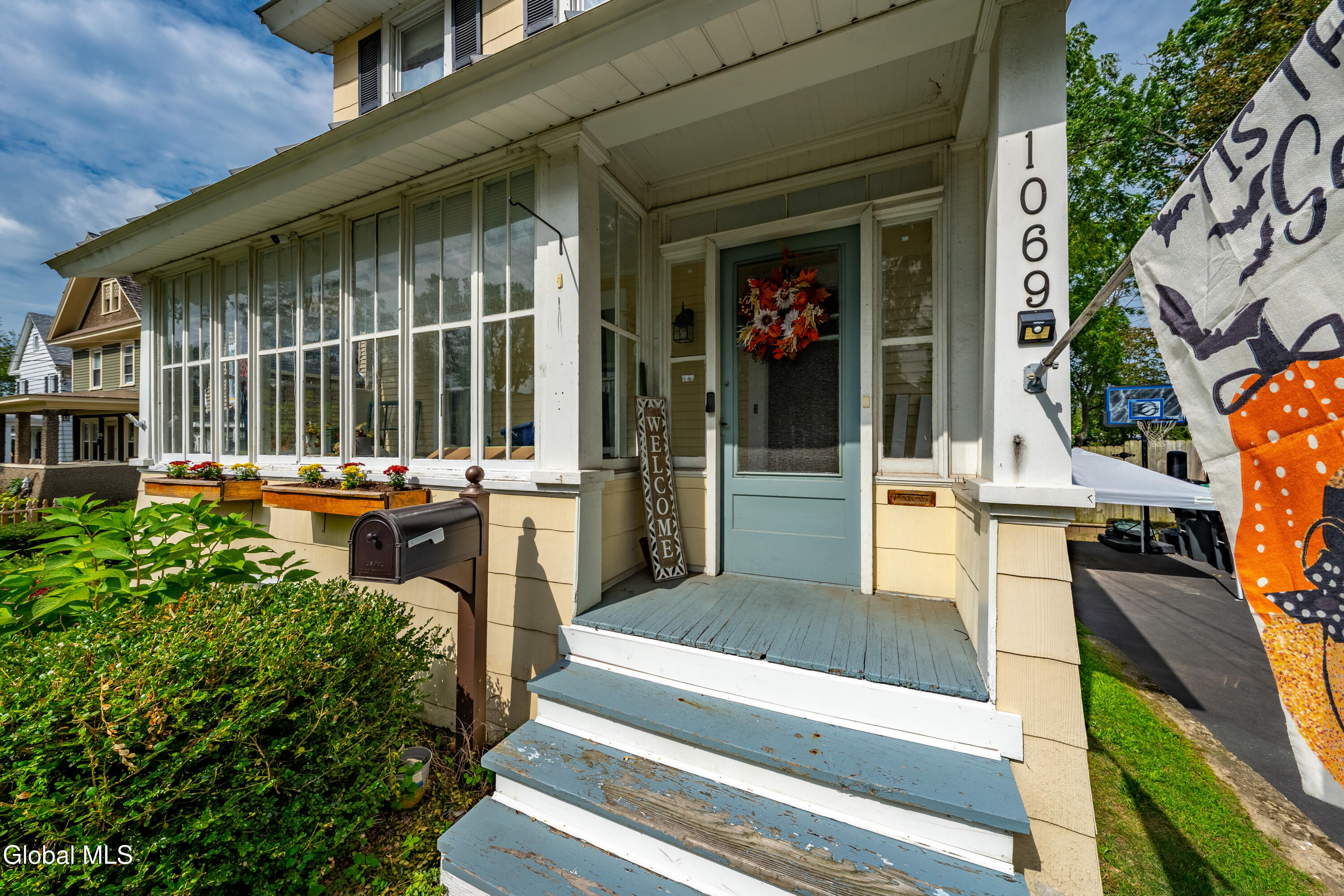 1069 Van Antwerp Road Niskayuna, NY 12309 - Photo 29 of 29 DSC06263-HDR
