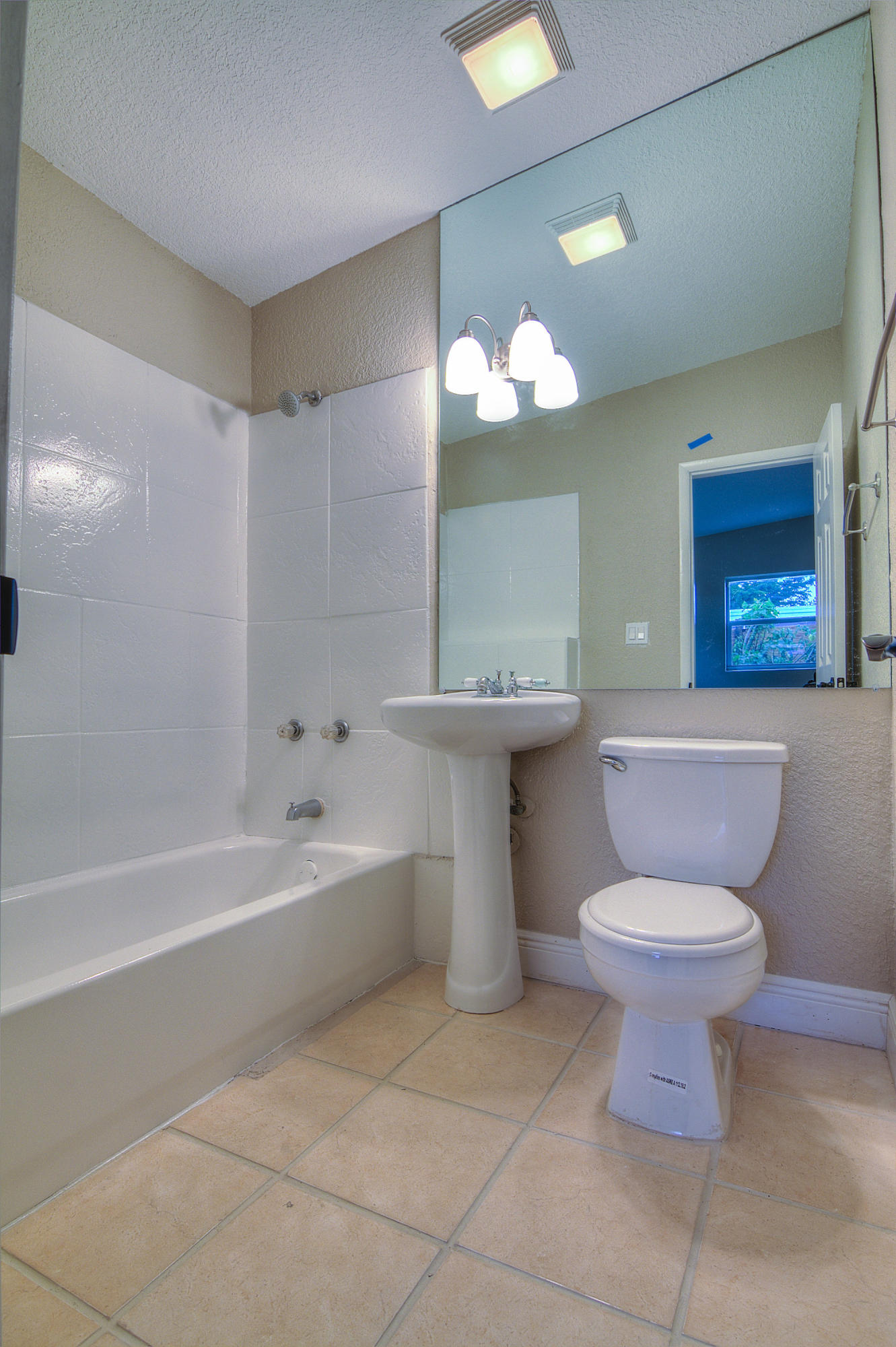 2285 Rue Road West Palm Beach, FL 33415 - Photo 9 of 21 Bathroom_Master