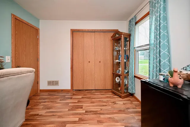 $325,000 | 812 6th Street West, Wabasha, MN 55981